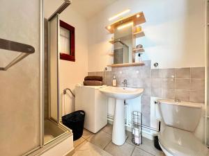 Appartements Voile de Mer 1 - Les Pieds dans l-eau, CLIM, Wifi, 2 personnes : photos des chambres