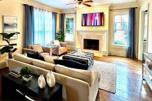 Luxury Buckhead executive Oasis for Family or work