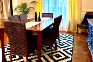 Luxury Buckhead executive Oasis for Family or work