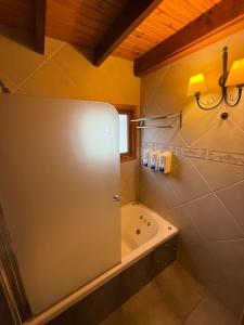 Cabaña bosque y rio