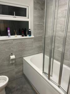 Room close to City and Hospital