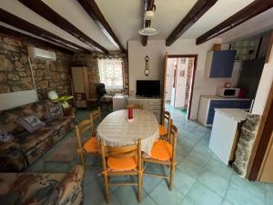 Charming home with pool in Barbariga