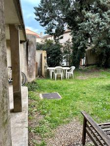 Joli RDC à 2 pas du centre ville