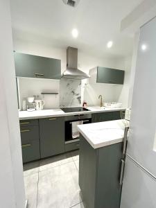 Joli RDC à 2 pas du centre ville