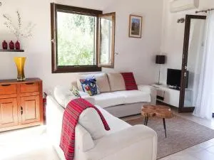 Cottage, Kyrianna - Kiriánna