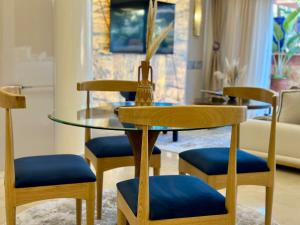 Yves Saint Laurent Jacuzzi Elegance