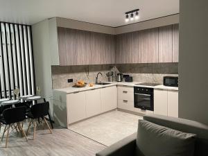 Uzhhorod Apartment Lux Світло не вимикають