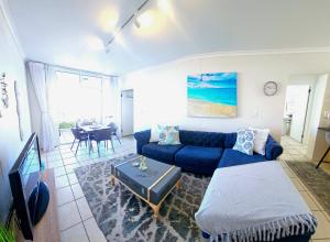 Spacious Beachside Apartment