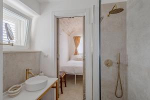 Trullo in central Valle dItria with pool