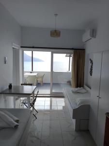 Kalymnos Platy Gialos Mousellis Makis Apartments