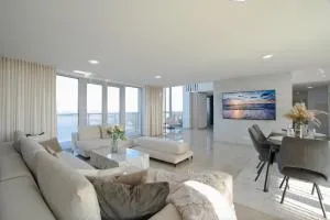 Luxusný Penthouse nad jazerami 230 m2, 2x garáž, WIFI - Tomášov