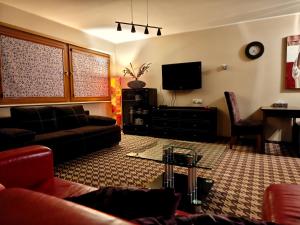 Pokój z aneksem w hotelu blisko plaży, z garażem