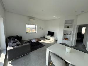 Neubau Penthouse - mit schöner Aussicht - 15min von Köln