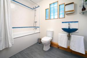 Oxendon Oasis- Luxury Hot Tub Retreat