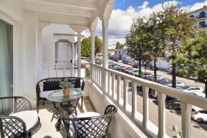 MARBELLA BANUS SUITES - Banus, modern, bright and balcony