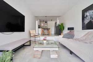 MARBELLA BANUS SUITES - Banus, modern, bright and balcony