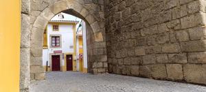 A Casinha do Arco, Porta da Vila
