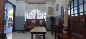Transient Siete Barcelone B&B Guesthouse -Bungalow Patul
