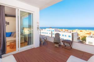 Penthouse with Best Sea Views in Town