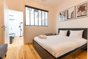 Loft House 3 BR Bastille, Marais AC by LCC Agency