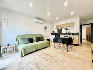 Le Jasmin 1 - Chic, Clim, Terrasse, Neuf, 4 personnes