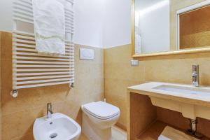 Canal View San Marco Rialto - Dogaressa Palace 1872