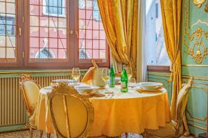 Canal View San Marco Rialto - Dogaressa Palace 1872