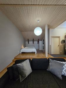 Idyllinen kaksio Neristanissa