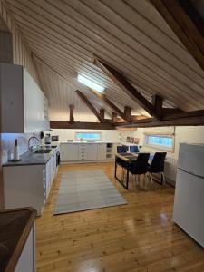 Idyllinen kaksio Neristanissa