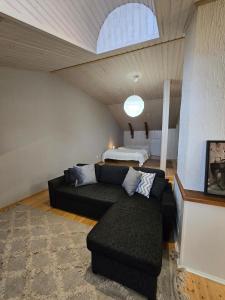 Idyllinen kaksio Neristanissa