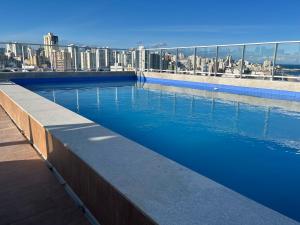 Studio 202 Aconchegante com Rede na Varanda e Piscina em Salvador
