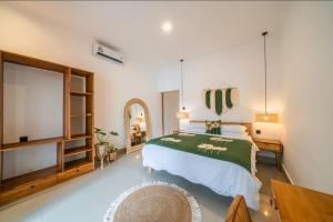 3BR Tropical Villa in Padonan Canggu -Villa Durian