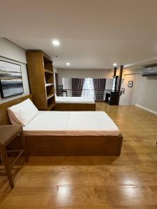 Wenis Place - An Urban Loft Type