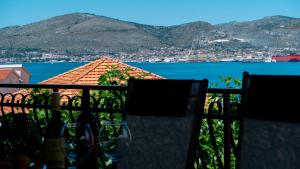 Apartments Beata Trogir-Okrug