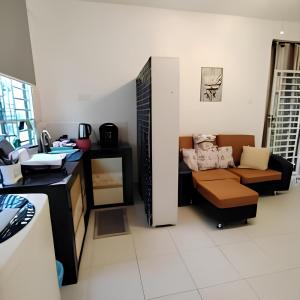 Tebrau City Residence by Natol