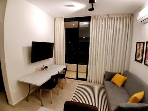 DEPARTAMENTO IMPECABLE A PASOS DeL SHOPPING DEL SOL