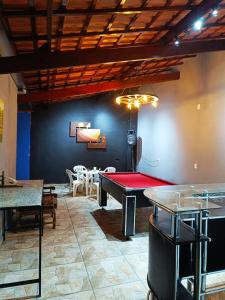 Casa com Piscina 4 quartos