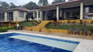 Casa Bello Horizonte - Nimaima