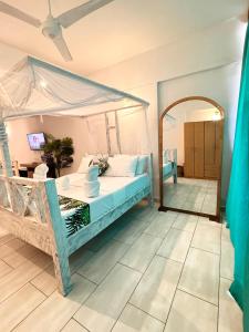 Bahari Studio Beach Front Apartment.