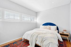 Beachside escape steps from the surf & village