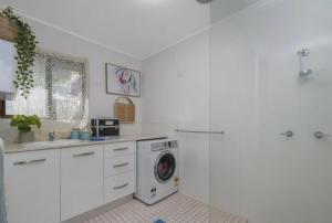 Large Family home in paradise! 1x 3 Bed house and 1x 2 Bed house only 1 Booking at any time