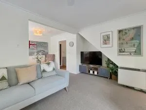 6 Beds 2 Bathrooms Private Holiday Home - 阿卡罗阿