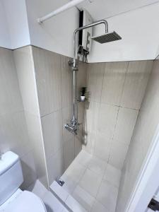 Unistay SHELL Residences Amazing Pool view near MOA