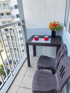 Unistay SHELL Residences Amazing Pool view near MOA