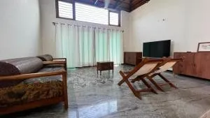 Nest in Fields - Alūr