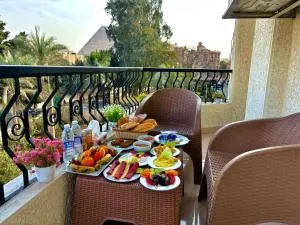 O Pyramids View Inn - Nazlet el Simmân