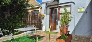 At lilac, cosy cottage for 2 - Humansdorp