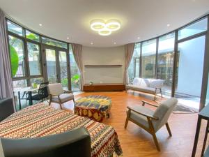 Elegant spacious 3-Bedroom Villa with Terrace and Garden - Central West Lake, Hanoi