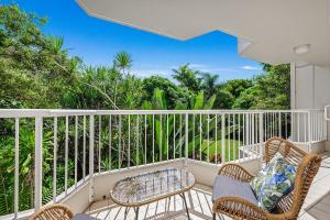 Rare 3 bed beachside Burleigh