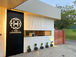 The Luxurious 1256, Forest Flow Villa